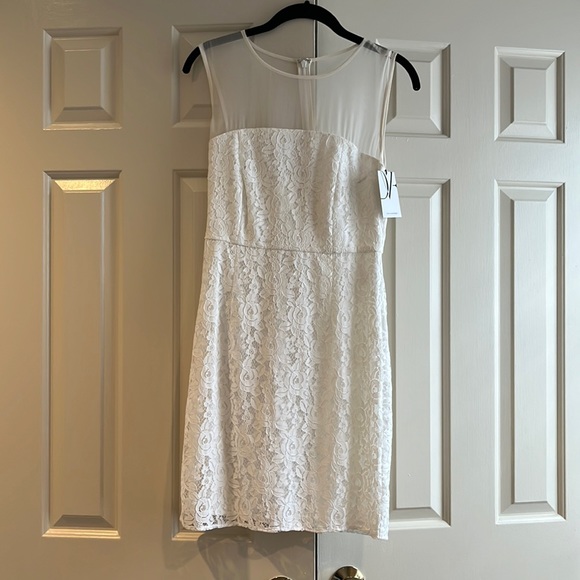 Diane Von Furstenberg Dresses & Skirts - Diane Von Furstenberg Nisha lace dress. Size 2.